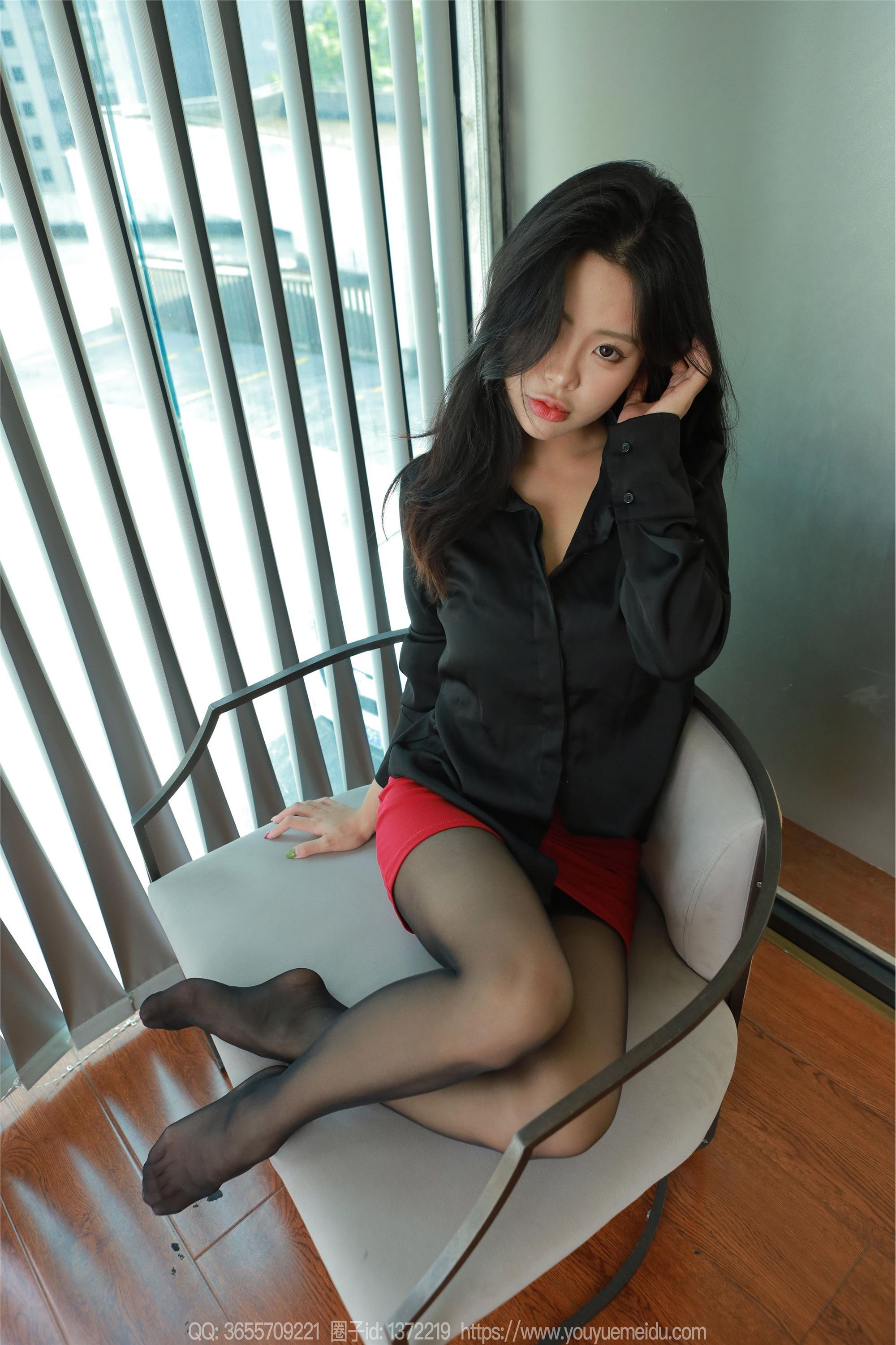 IESS异思趣向  2024.10.10 丝享家 1868 兔兔《黑丝红裙（上）》